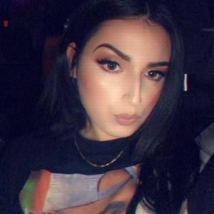 Meet your Posher, Gabriela